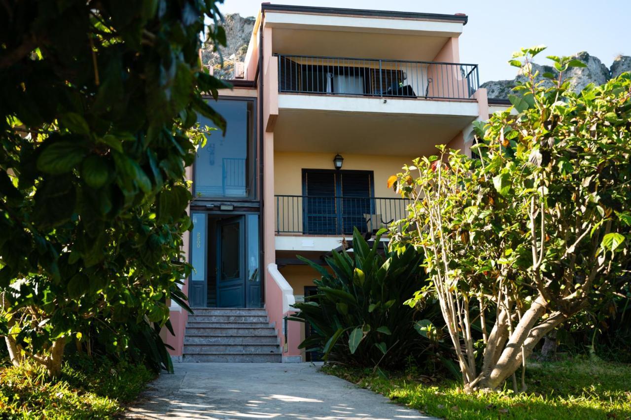 Casa Belvedere Riviera Taormina SantʼAlessio Siculo エクステリア 写真