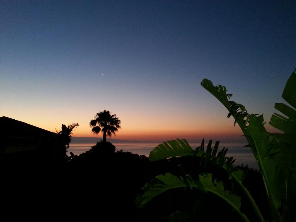 Casa Belvedere Riviera Taormina SantʼAlessio Siculo エクステリア 写真